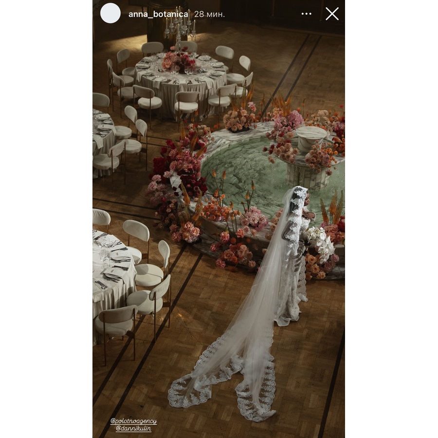 Скатерть круглая бархатная светло-бежевая - Фото миниатюра 3