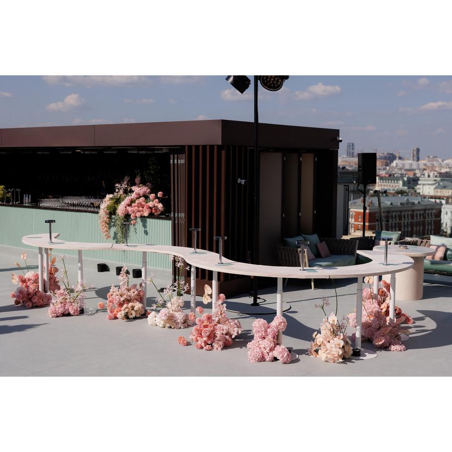 Стол коктейльный Twist Serpent M, Рафаэлло + Кремовый бисквит  (телескопические ноги) - Фото миниатюра 7