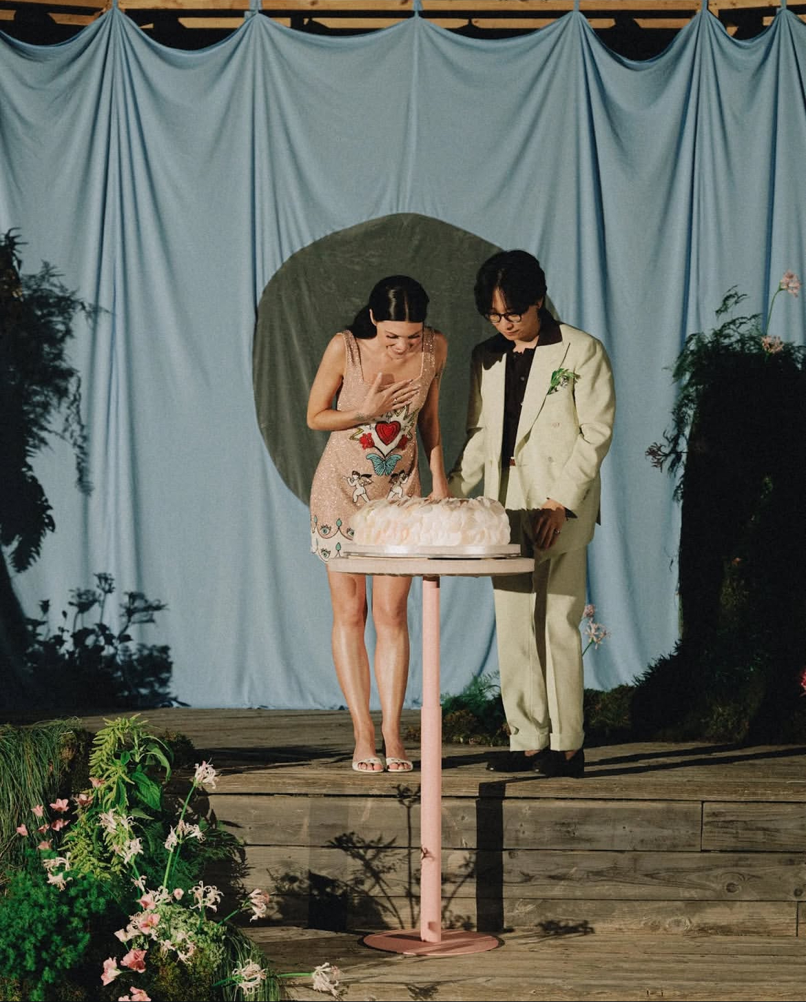 Стол коктейльный Твист Круглый, Розовая помадка + светло-розовый