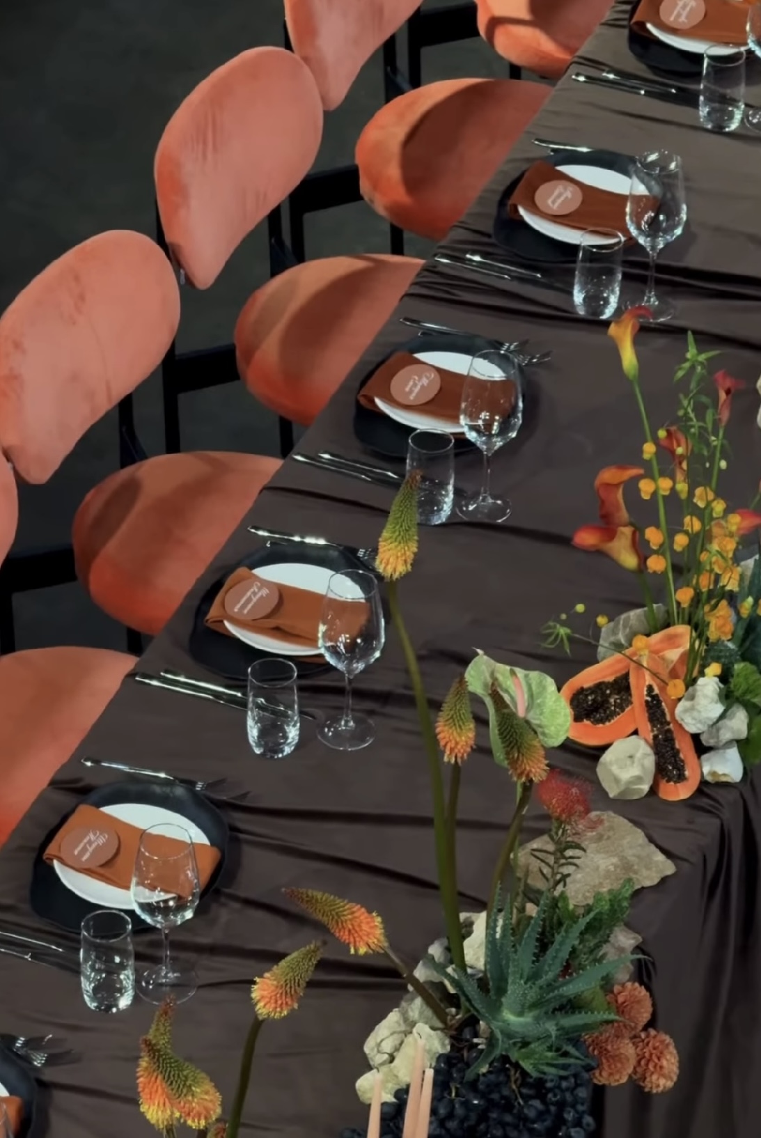 Стул Модерн Черный, Натуральный ротанг + Игривый Персик