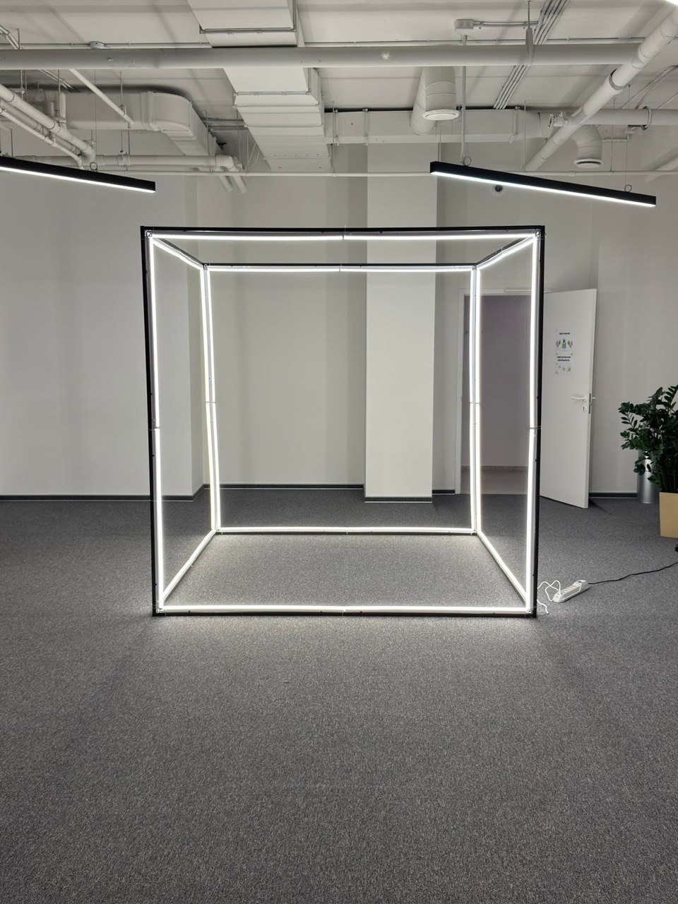 Световая инсталляция Световой Куб