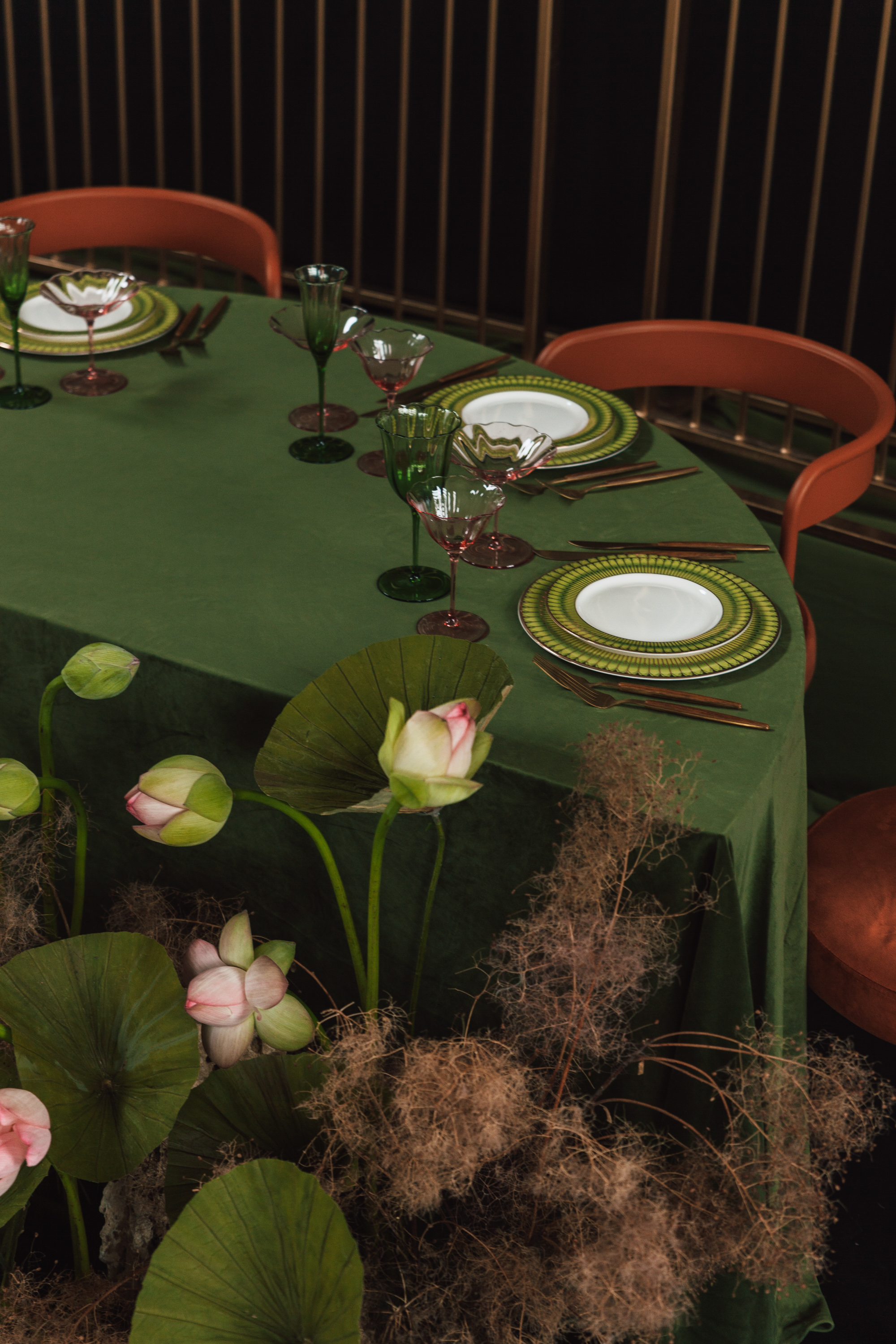 Бокал винный большой Блуми Молюцелла