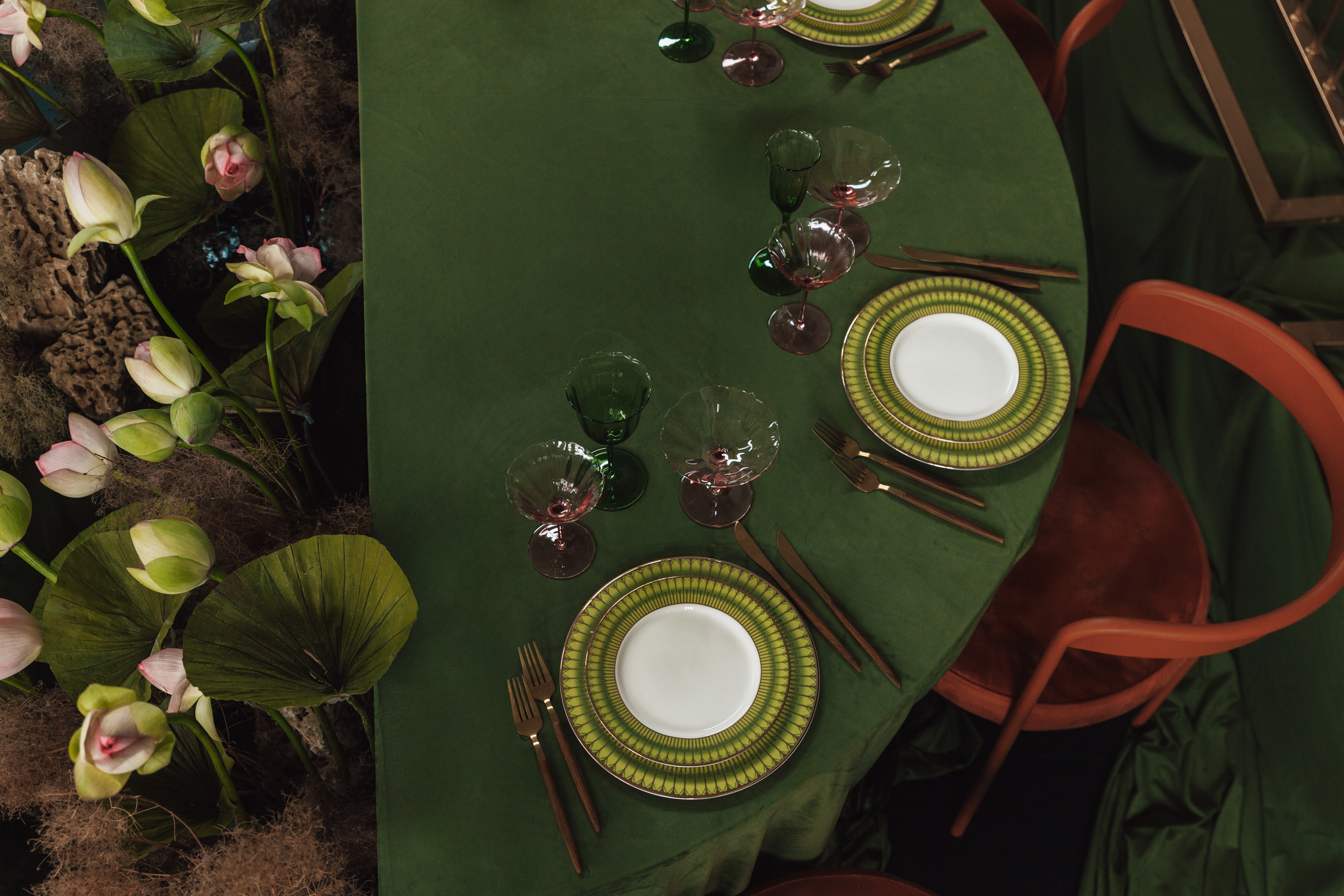 Тарелка Нил М