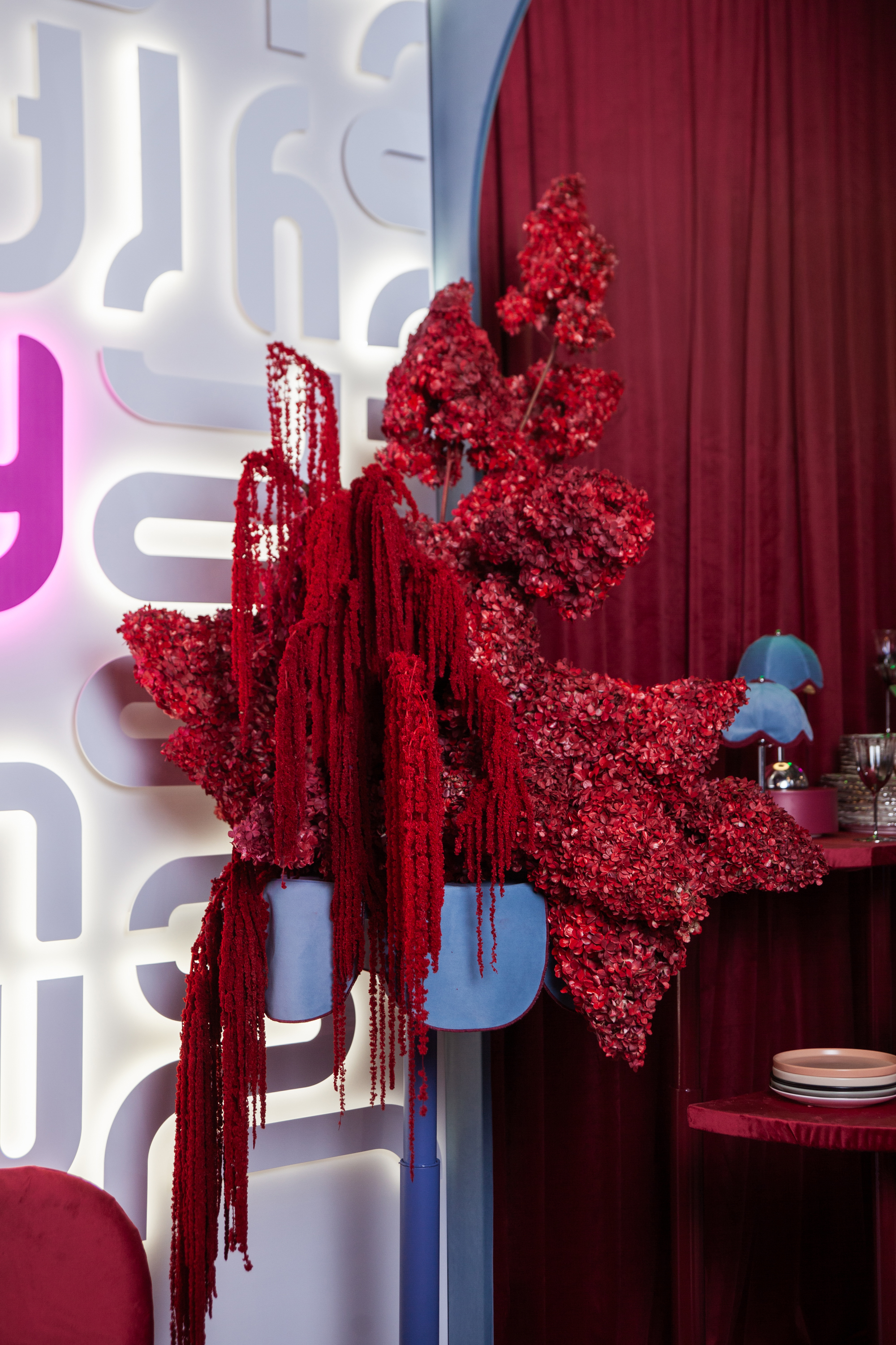 Стол "Да,капитан" Твист, черничный йогурт+Немного голубого, велюр (телескопическая нога)