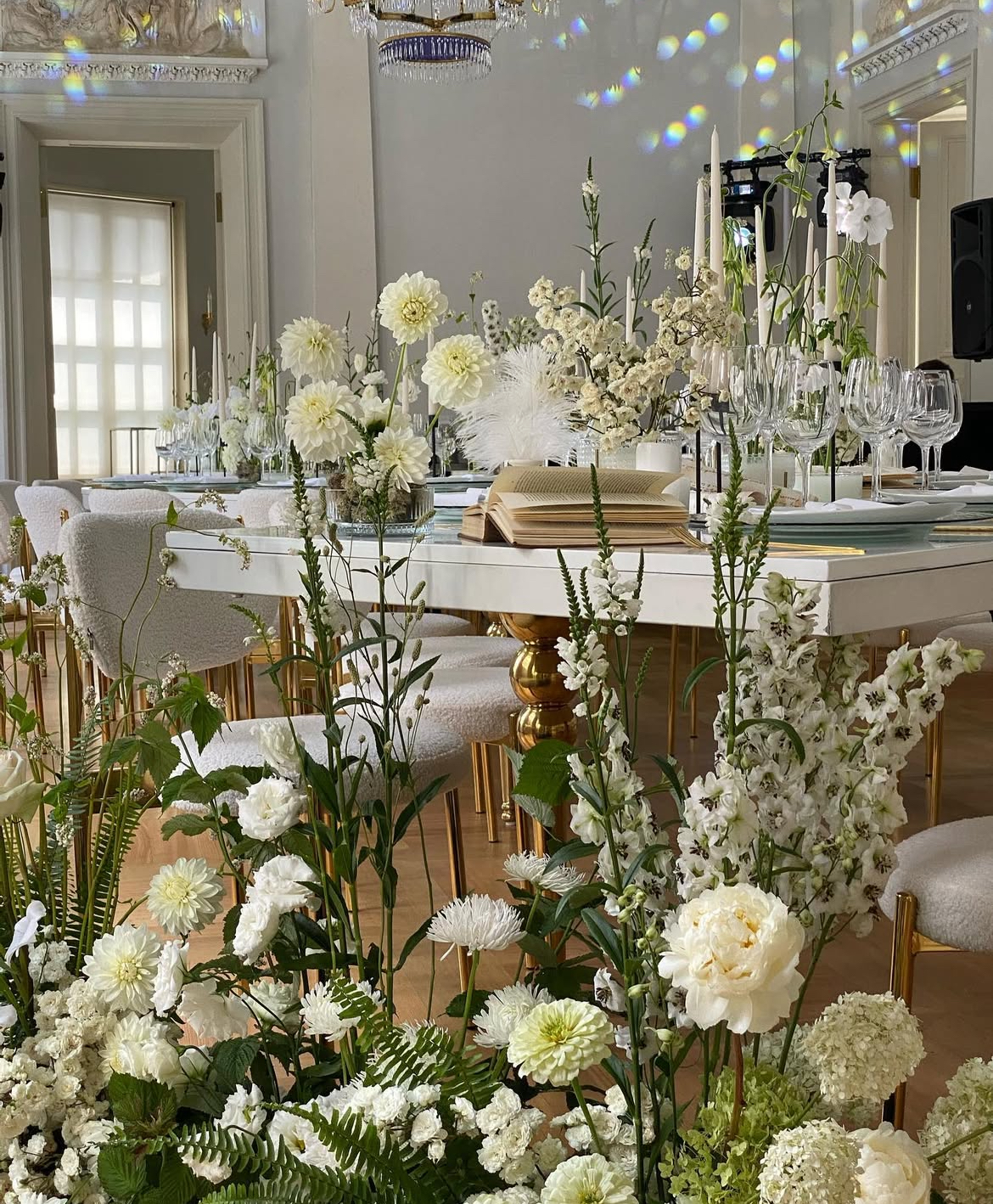 Стол-змейка-80, золотой, столешница белый МДФ, 1 модуль