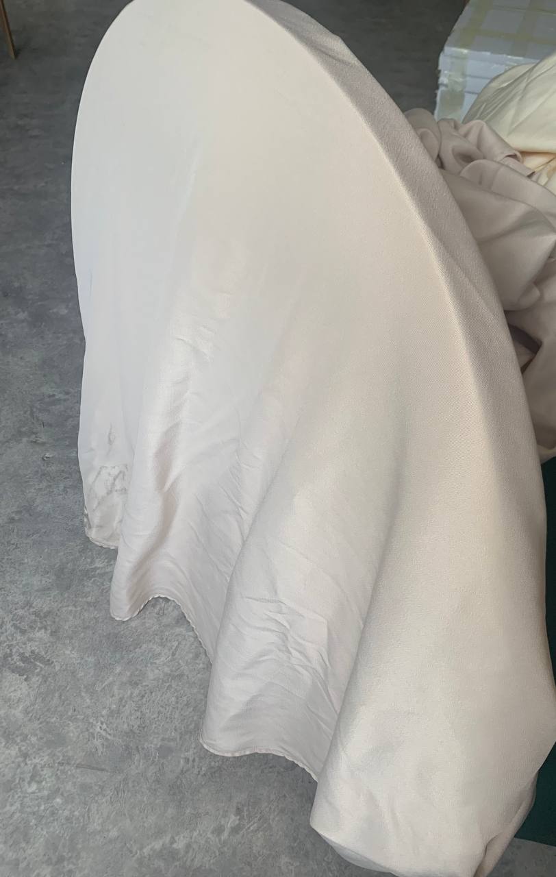 Скатерть велюр, круглая, молочная