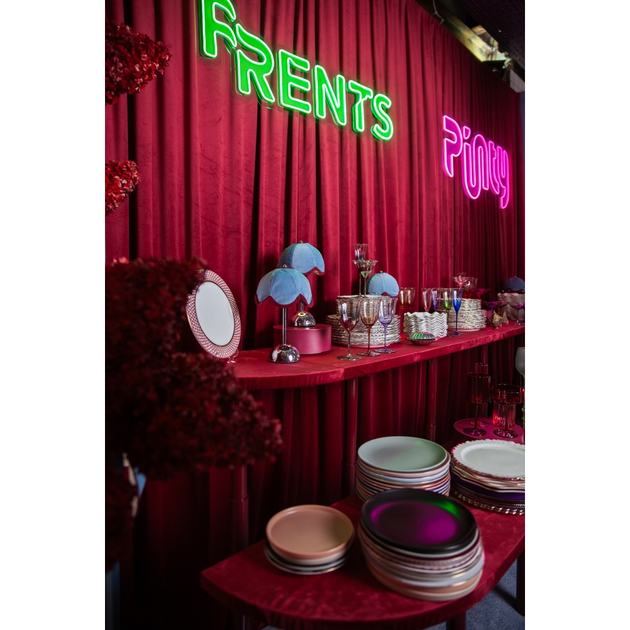 Стол коктейльный Twist Petal, пьяная вишня (телескопическая нога)  - Фото миниатюра 6