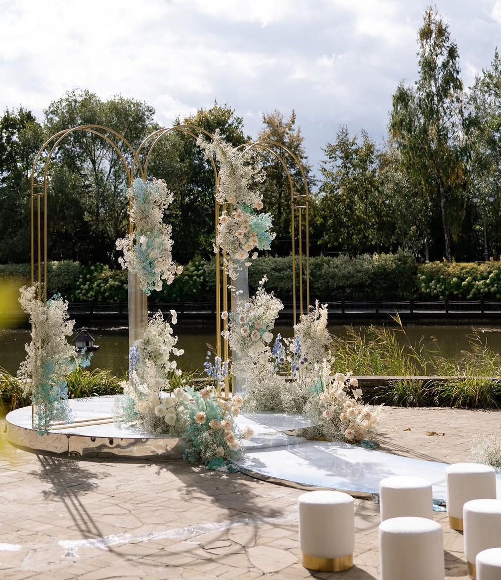 Пуф Цилиндр Золотой обод, молочный велюр