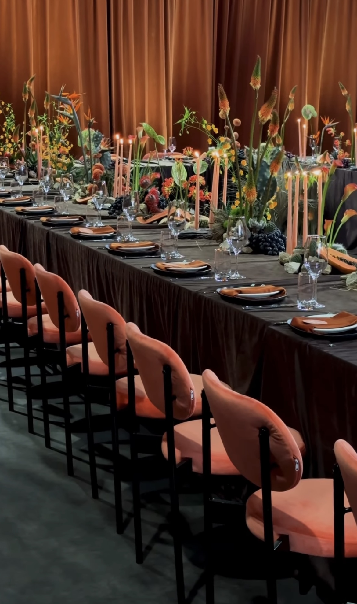 Стул Модерн Черный, Игривый Персик