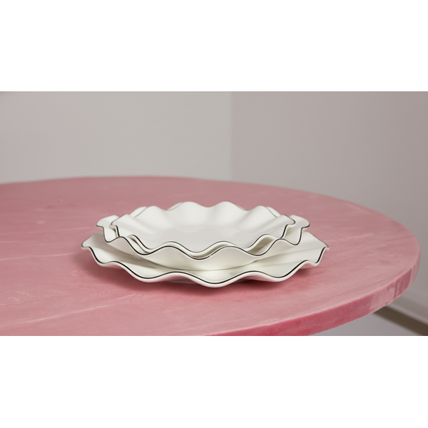 Сет порционных тарелок Lotus black rim  - Фото 3