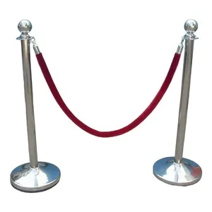 Канат красный бархатный серебро